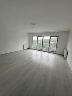 Mamak Akşemsettin Mahallesinde Sıfır Tek Blok Site Cadde Üstü