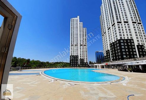 Maslak Mashattan 1+1 Yüksek Kat Boş Güncel Satılık Daire