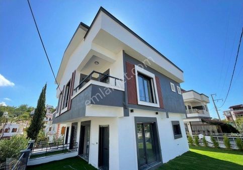 Marmara Emlak’tan Özdere De Satılık 3+1 Yazlık Villa