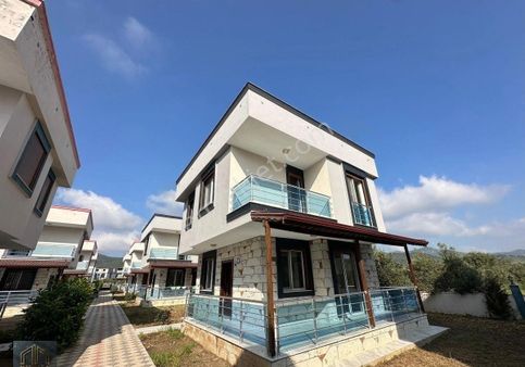 İzmir Seferihisar Doğanbey De Satılık 200m2 İçinde Yazlık 3+1 Müstakil Villa