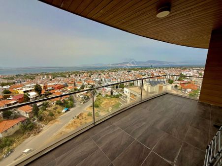 Narlıdere Narlı Mahallesi Satılık 3+1 Full Deniz Manzaralı Daire