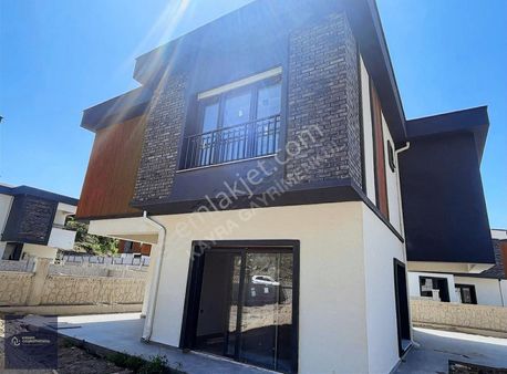 Melikgazi Eğribucak Ta 2 Katlı 4,5+1 Acil Satılık Villa
