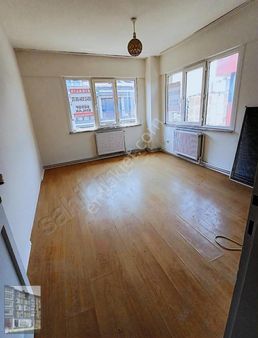 Kuşdili Caddesi Üzerinde 5.kat Masrafsız Kombili