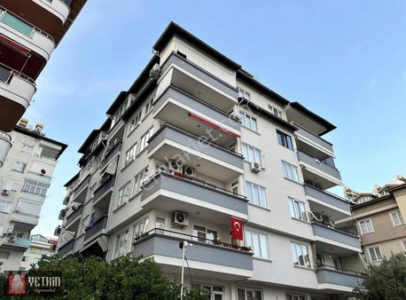 Alanya Merkezde Satılık 3+1 Geniş Daire