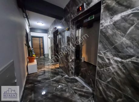 Beykent'ten /75. Yıl'da/havuzlu/ara Kat/ Sıfır /geniş / Lüks 2+1