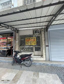 Salihli Mithatpaşa Caddesinde Satılık Dükkan