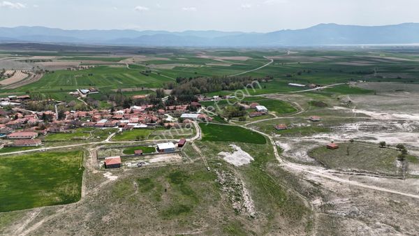 Afyon Başmakçı Hırka Da 288 M2 Arsa