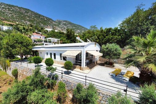 Alanya Kestel Yaylalı Mah.full Eşyalı Satılık 2+1 Villa