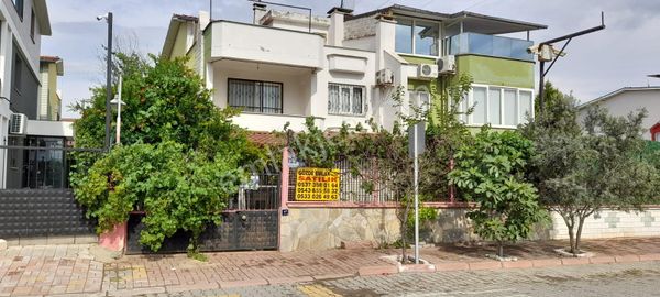 Gözde Emlaktan Site İçerisinde Satılık Villa...