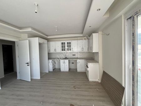 Altın Emlak Ortaca Karaburun Mahallesinde Satılık 2+1 Daire Girişkatı