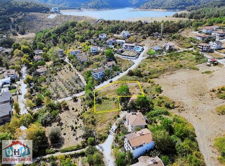 Duhan Emlak'tan Yenimahalle'de 3 Yola Cephe 1569m2 Köşe Parsel