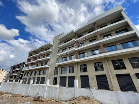 Kemalpaşa Ulucak Mahallesi'nde Süper Lüks Satılık 1+1 Daire