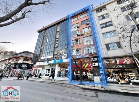 Duhan Emlak'tan Şehrin Kalbinde Deniz Manzaralı Ofis