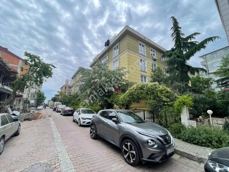 Avcılar İbb Sosyal Tesis Metrobüs Durağında Satılık Eşyalı 2+1 Daire