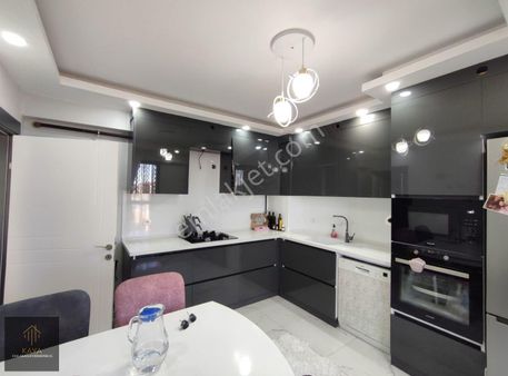 Kaya Gayrimenkul'den Çocuk Kent Civarı Satılık 3+1 Dublex Daire