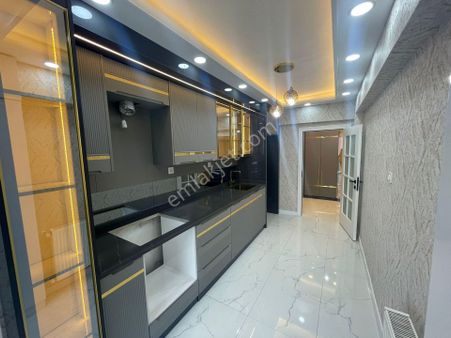 Es-as'tan Ertuğrulgazi Mh 3+1 Bağımsız Ara Katta Full Yapılı Fırsat Daire