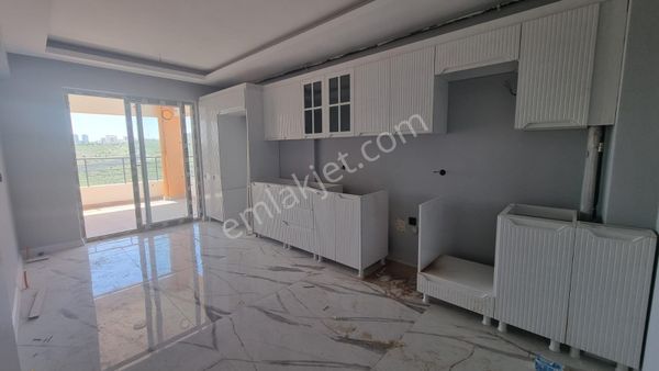 Ege Mah. Sıfır 170m2 3+1 Site İçinde Asansörlü Çift Balkon Ebeveyn Banyolu Yalıtımlı Satılık Daire