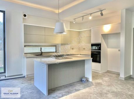 Onur Yıldırım Dan Gürede Bağımsız Deniz Manzaralı 4+1 Villa