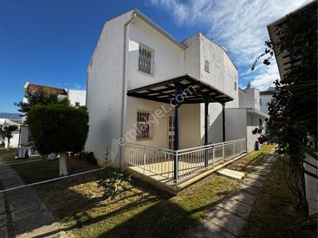 Kuşadası Yavansu Bölgesinde Acil Satılık Köşe Konum Villa