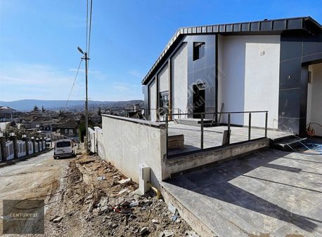 Zekariyaköy'de Satılık Sıfır Tipleks Villa