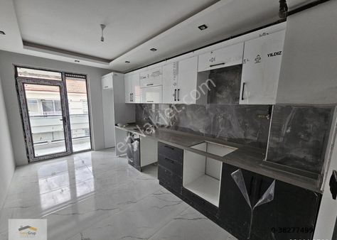 *genç Grup*şarhöyük Mah Anıt Park Yakını E.banyo Geniş 2+1 Daire