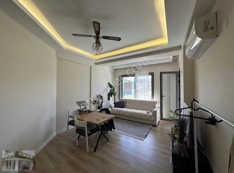 Sarımsaklı'da Önü Açık Eşyalı 1+1 Satılık Lüx Daire