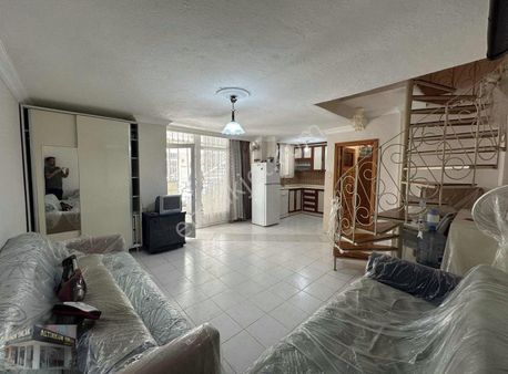 Sarımsaklı'da Çarşı İçinde Dubleks 2+1 Satılık Daire