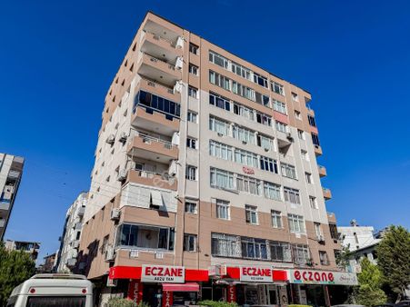 Buca Fırat Mh. Site İçinde Otopark + Asansör Satılık 3+1 Daire