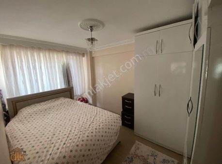 Atabeygrupdan Şemsettingünaltay Caddesinde Satılık 2+1