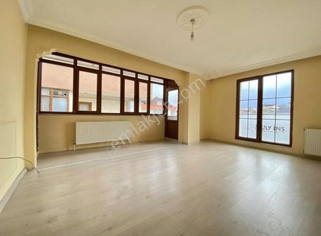 Bğlarbaşı Mh Satılık 2 Aileye Uygun 5+1 Çtı Dublexi