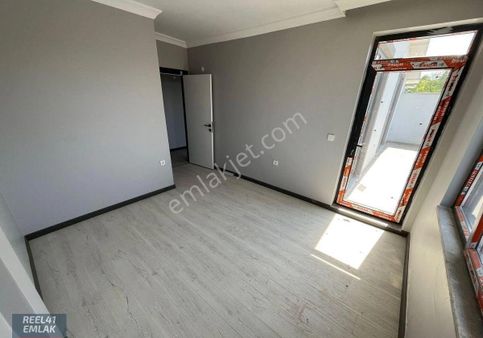 Başiskele Barbaros Ta Satılık 170 M2/3+1 Eğimsiz Çatı Dubleks Daire