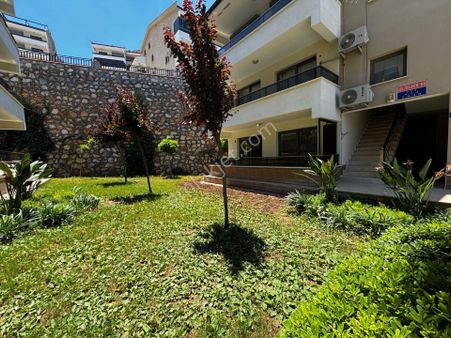 Muhteşem Konumlu Doğa İle İç İçe Denize Sıfır Özel Plajlı Daire