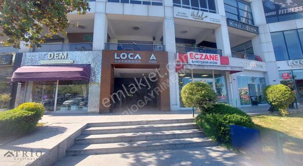 Bahçeşehir Loca Teraslı Manzaralı 2+1 Boş Satılık Daire