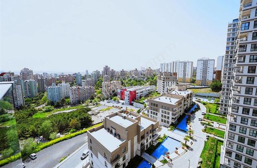 Referans Bahçeşehir Full Tadilatlı 4,5+1 Satılık Daire