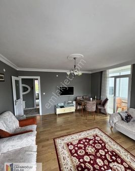 Altınova Mahallesinde Satılık Daire