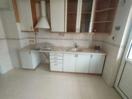 Ender Uysal Gayrimenkulden Yunusemrede 2+1 Balkonlu Satılık Daire