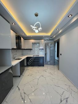 Pi Emlak’tan 2+1 Çamlıca’da Ayrık Nizam Özel Garajlı Ebeveyn Banyo Yerden Isıtma