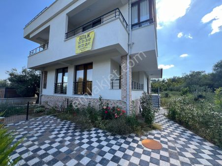 🩷tek Yetkili!!!! 🩷 Cemre Emlaktan Güre Bölgesinde Satılık Sıfır Villalar🩷