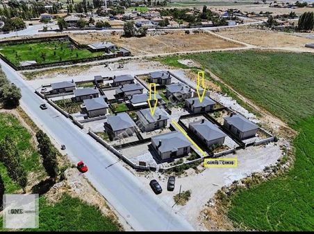 Mükemmel Konumda Talatpaşada Satılık 2.5+1 Butik Villa