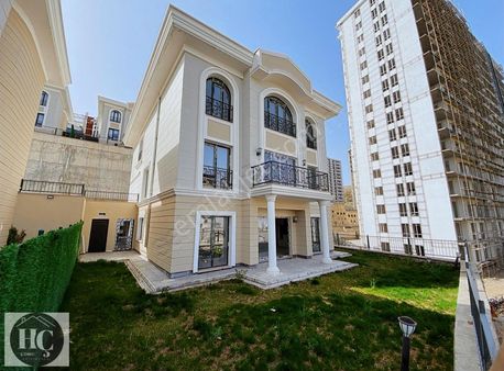 Elazığ Abdullahpaşa'da Satılık Ultra Lüks Tripleks Villa