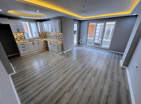 Aryadan Şık Tasarımlı 2+1 Arakat Ön Cephe Daire