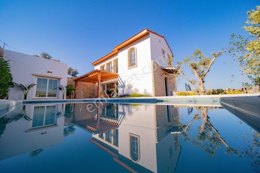 Doğal Yaşam Kasabası'nda Ayrıcalıklı Villa Seçenekleri