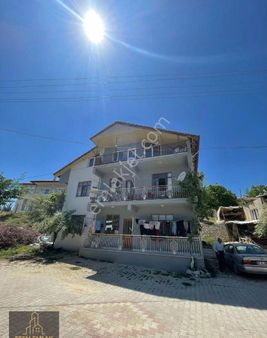 Antalya Elmalı İlçesi Karyağdı Mahallesinde Tamamen Yenilenmiş 3+1 Sobalı Kiralık Daire