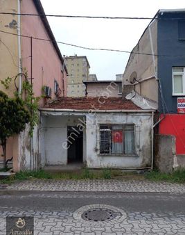 Azizoğlu Gayrimenkulden Ataşehir İçerenköyde Satılık Mustakil Ev