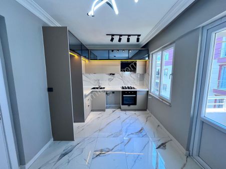 Parstan Altınkumda Ön Cephe Ayrı Mutfak Modern 2+1 Daire