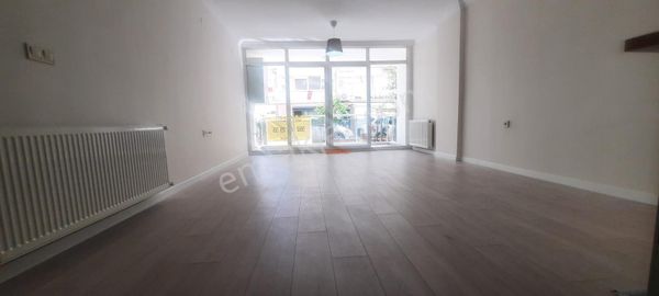 Bostanlı Migros Arkasında Sahile Ve İzbana Yakın Full Tadilatlı 3+1 Satılık Daire