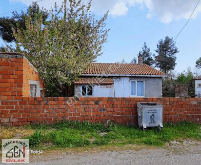 Demirciköy' De Müstakil Bahçeli Satılık Ev