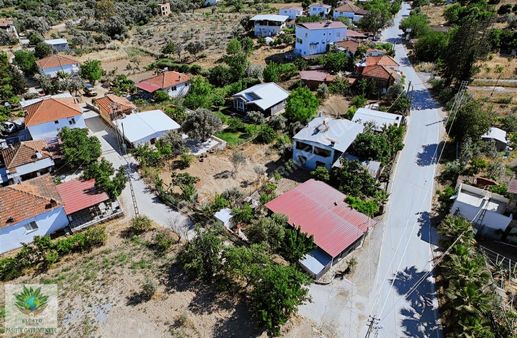 Pasifikten Orhanlı Orta Mahalle Köyiçi 390 M² Arsalı Müstakil Ev