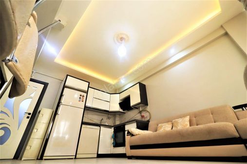 💦edremit'te Aygül'den 2 Yaşında Bahçe Kullanımlı Doğalgazlı Yüksek Giriş Ön Cephe 2+1 Satılık Daire