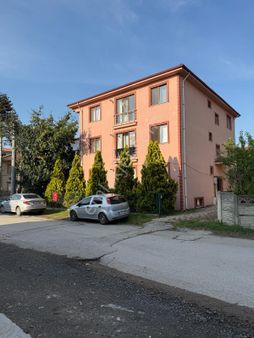 Düzce Merkezde 9 Daireli Satılık Bina